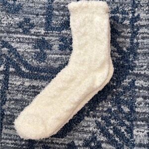 6 Pairs of White Fuzzy Socks